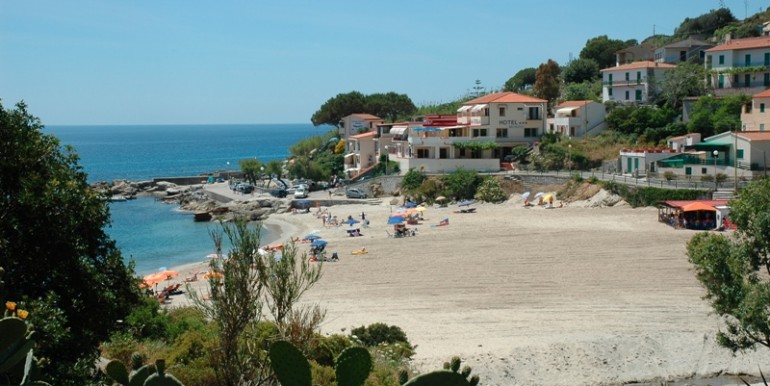 Seccheto Spiaggia 2006 001